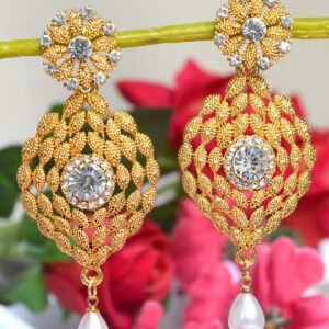 drop pearl golden earrings