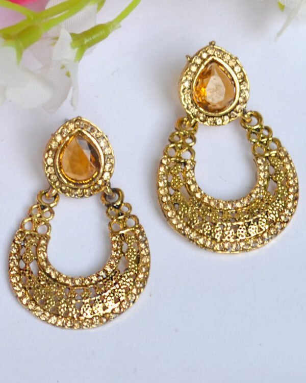 golden pearl earring