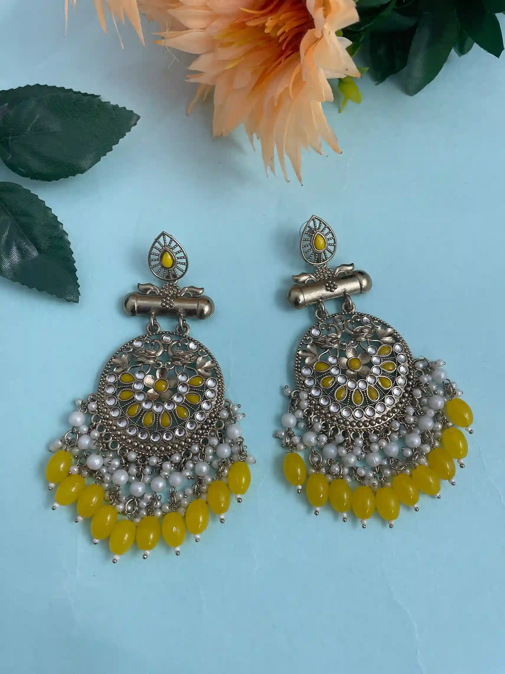 Feminine Fusion Yellow Earrings and Maang Tikka set – Desi Closet